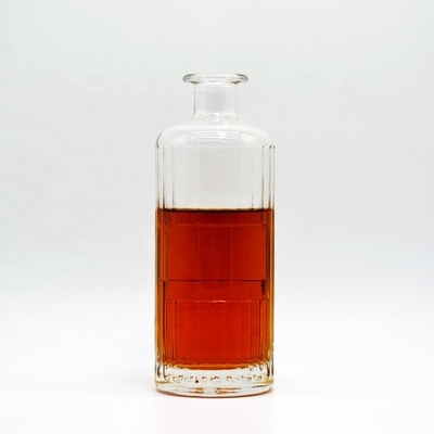 Material de vidrio de alta piedra de lujo Botellas de vidrio de whisky vacío con corcho y logotipo Decal