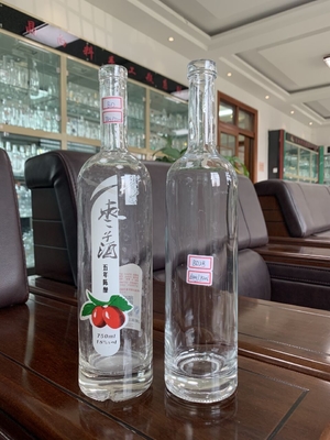Vidrio de Super Flint 70cl Botella de vidrio de boca ancha de 1 litro para bebidas espirituosas Liquor transparente vacío