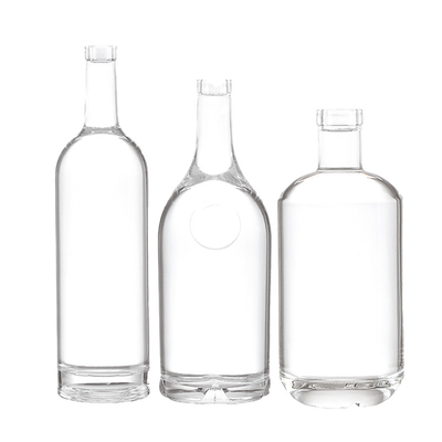 Botella de whisky de vidrio personalizada de 750 ml con grabado en el interior y el logotipo del cliente aceptable