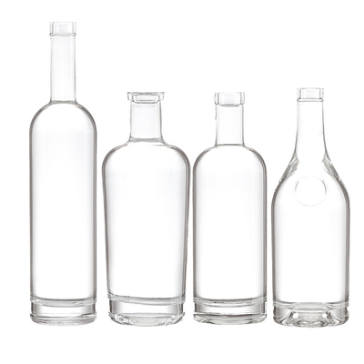 Botella de whisky de vidrio personalizada de 750 ml con grabado en el interior y el logotipo del cliente aceptable