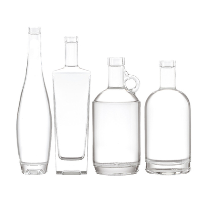 Botella de whisky de vidrio personalizada de 750 ml con grabado en el interior y el logotipo del cliente aceptable