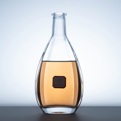 Material de vidrio de alta piedra 700ml 750ml Ron Vodka Whiskey Tequila Botella de vidrio con corcho