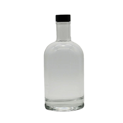 Botella de vodka de 750 ml con textura helada y material de vidrio blanco cristalino