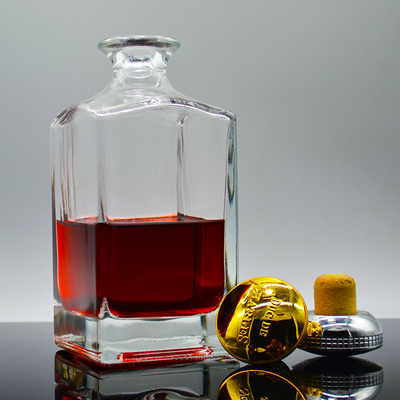 Botella de vidrio de 500 ml de 700 ml de 75 cl de Super Flint Whiskey con material blanco cristalino en CIF