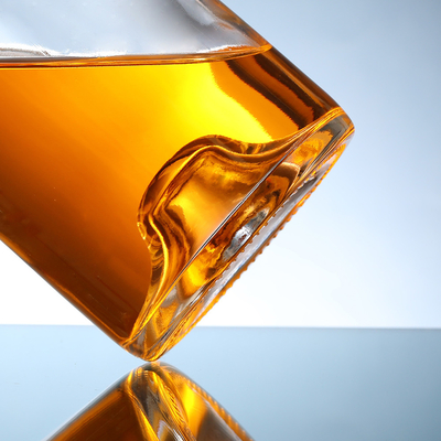 375 ml 500 ml 750 ml de vodka whisky botella de licor con corcho hecha de material muy blanco