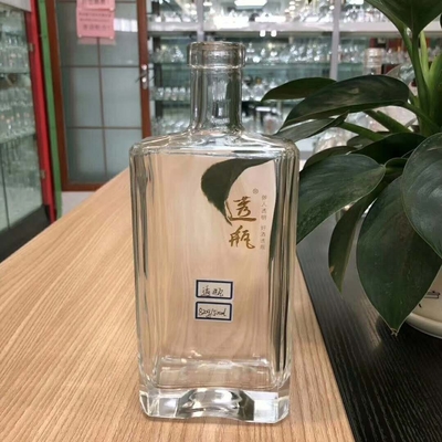Botellas de vidrio vacías transparentes de 375 ml, 500 ml, 700 ml, 750 ml y 1000 ml para bebidas alcohólicas