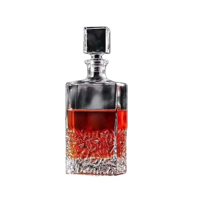 Vendiendo 750 ml de botella de vodka de vidrio de alcohol claro botellas de ginebra en forma de diamante vacías