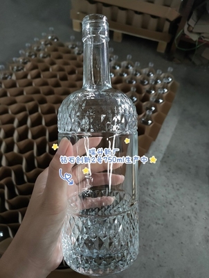 Material de base Vidrio de cristal 500 ml 700 ml Botella de vino de vodka vacía con tapones