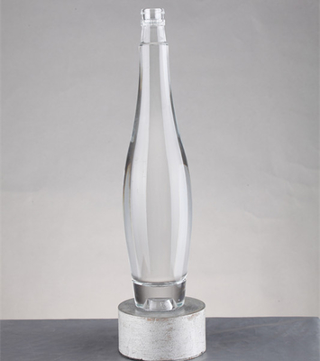 Bebidas industriales 250 ml 500 ml 750 ml Botella plana de whisky vidrio con tapa de tornillo