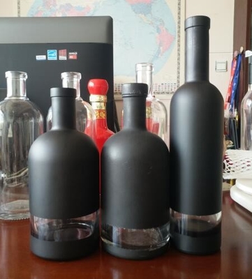 Botellas de vidrio negro de 750 ml para vino/aceite/whisky en embalaje de cartón