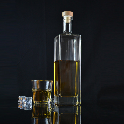 500 ml 750 ml 1000 ml de ginebra clara, ron, whisky, botella de vidrio de licor con sellado de corcho