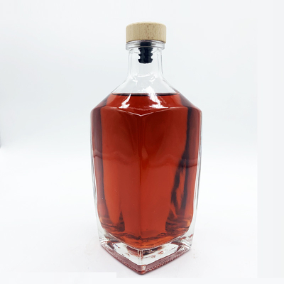 Capacidad personalizada 100-1000 ml Botella de vidrio de spray de vidrio cuadrado claro para suministro de whisky