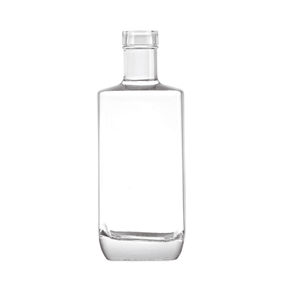 Botella de vodka cuadrada de 500 ml 700 ml 750 ml en material de vidrio de súper sílex para agua mineral