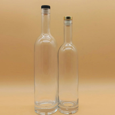 Cubo Patron Rum Tequila Bebida en botella de vidrio de 750 ml con alcohol de pintura en aerosol blanco