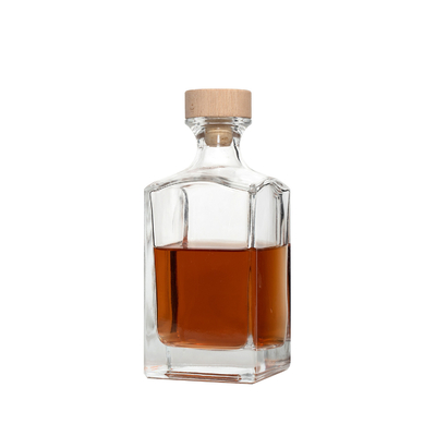 Botella clásica de whisky de 700 ml con tapón de vidrio Material del cuerpo Super material de vidrio de pedernal