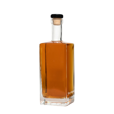 Botella clásica de whisky de 700 ml con tapón de vidrio Material del cuerpo Super material de vidrio de pedernal