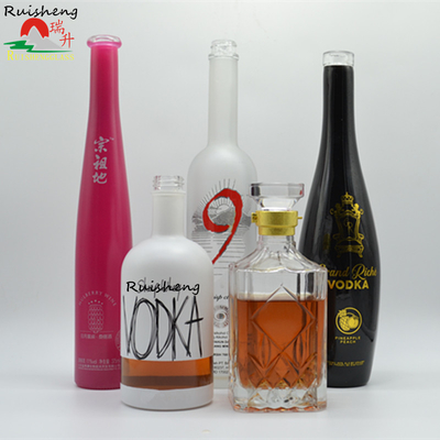 Botellas de vidrio de vodka de vino vacío grabadas a medida para licor