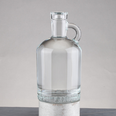 Botella de vidrio de brandy con mango 500 ml 750 ml vodka ron alcohol whisky cuello de vidrio