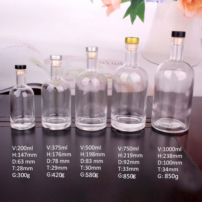 Botella de vidrio vacío para vodka, whisky y vino con capacidad de 250 ml 500 ml 700 ml 750 ml 1 l