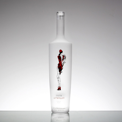 Material de vidrio de alta piedra 750 ml Botella de vodka clara para un gran evento