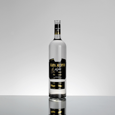 Material de vidrio de alta piedra 750 ml Botella de vodka clara para un gran evento
