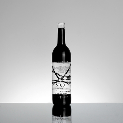 Material de vidrio de alta piedra 750 ml Botella de vodka clara para un gran evento
