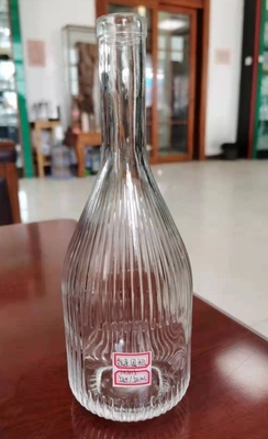 Forma personalizada con grabado en el interior Botella clara de 200 ml 375 ml para vodka tequila ron