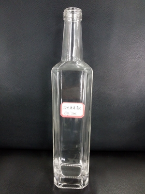 Botella de vidrio de vodka vacía de 750 ml transparente con sellado tipo corcho/tortilla/guala