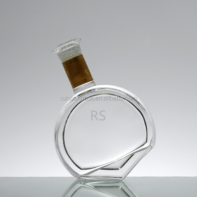 Impresión de logotipo en forma de torre Espíritus en botella de vidrio transparente elevar su marca Gam