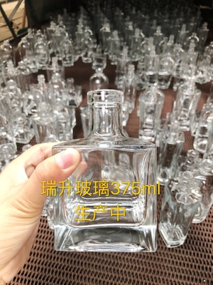 Botella de whisky de vidrio Super Flint claro 375ml 500ml Cuadrado Gin Seco Vodka Botella de vino