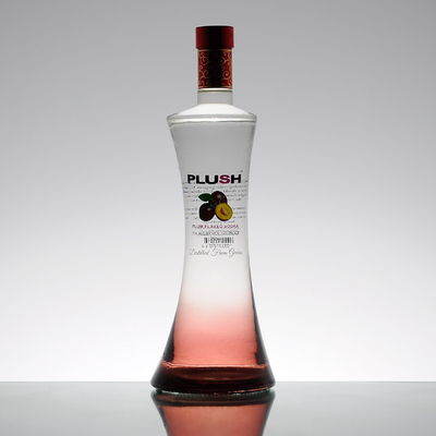Botella de vidrio de vodka a medida de 750 ml en forma de cohete para bebidas en línea con tapa de tornillo