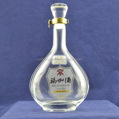 Botella de vodka de vidrio transparente hecha en Ucrania con diseño congelado en CIF