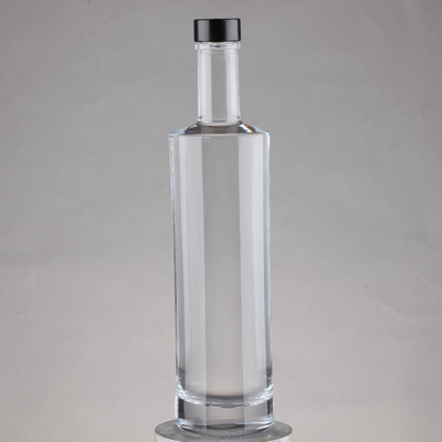 Kendo Super Flint de buena calidad de metal con tapa de tornillo de vidrio Botella de vodka Bebida industrial