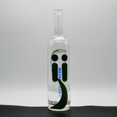 Botellas de vidrio de vodka rusas de 750 ml con muestra gratuita y material de vidrio de súper sílex