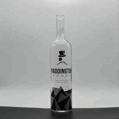 Super Flint Glass Collar Botellas de vodka de 750 ml con cerradura superior de tornillo Tipo de sellado en promoción