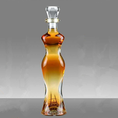 Decal de superficie de manejo de vodka botella de vidrio para la forma del cuerpo de la mujer en material blanco cristalino