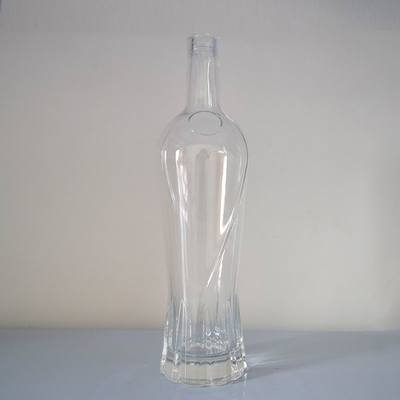 Decal de superficie de manejo de cristal vacío Beluga botellas de vodka 750 ml para la compra al por mayor