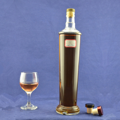 500 ml 750 ml Botellas de vidrio de vodka y whisky Super material de vidrio de sílex y diseño de base plana