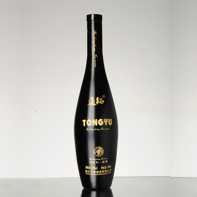 Material de vidrio Super Flint Botellas de vidrio de vodka de 750 ml personalizadas para Shandong Yuncheng