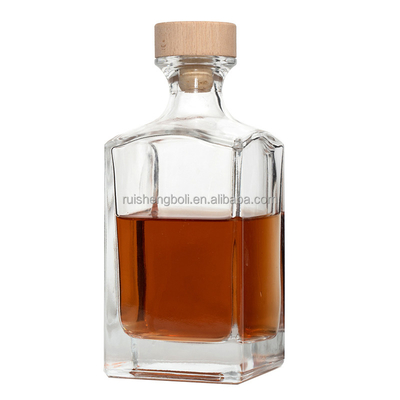 Botella de vidrio de ginebra verde cuadrada de 375 ml 500 ml 700 ml 750 ml para bebidas alcohólicas personalizadas en verde