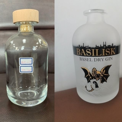 Bebidas industriales Vacío 750 ml 350 ml Etiqueta blanca Vodka Bebida negra Liquor Jarrón de vidrio