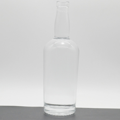 Botellas de whisky y ron de vidrio de Super Flint con diseño de tallado de relieve personalizado y tapones de madera