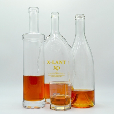 Botella de alcohol de alta capacidad de licor/alcoholes/XO/brandy de vidrio con tapa de vidrio de súper sílex