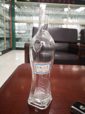 Botella de vidrio grabado de diseño personalizado para vodka/brandy/whisky 500 ml 700 ml