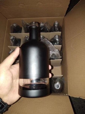 Botella de vidrio grabado de diseño personalizado para vodka/brandy/whisky 500 ml 700 ml