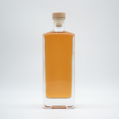 Botella de licor de vidrio cuadrado personalizada para bebidas alcohólicas Gin Tequila Vodka 750ml/700ml/500ml