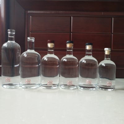 Diseño de glaseado vacío GUALA vodka de corcho botella de vidrio de licor 375ml 750ml 1 litro 1750ml