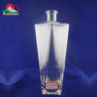 Botella de vidrio cuadrada de 700 ml y 750 ml de Super Flint para alcohol Estándar certificado por SGS