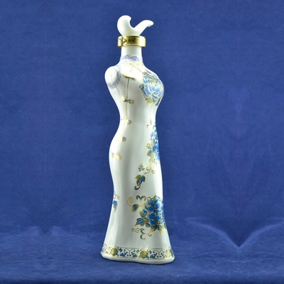 Forma del cuerpo de la mujer botella de vidrio de vodka personalizada de 750 ml perfecta para la industria de bebidas