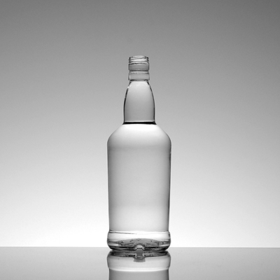Material de vidrio Super Flint 500ml 700ml 750ml Botella de licor de ron vacío y claro para bebidas
